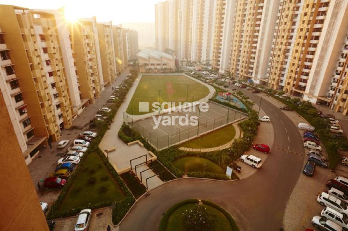 TOWNSHIP — COURTYARD