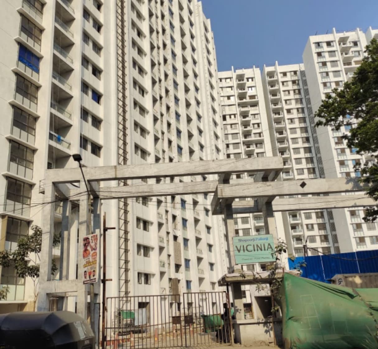 Shapoorji Pallonji — Vicinia